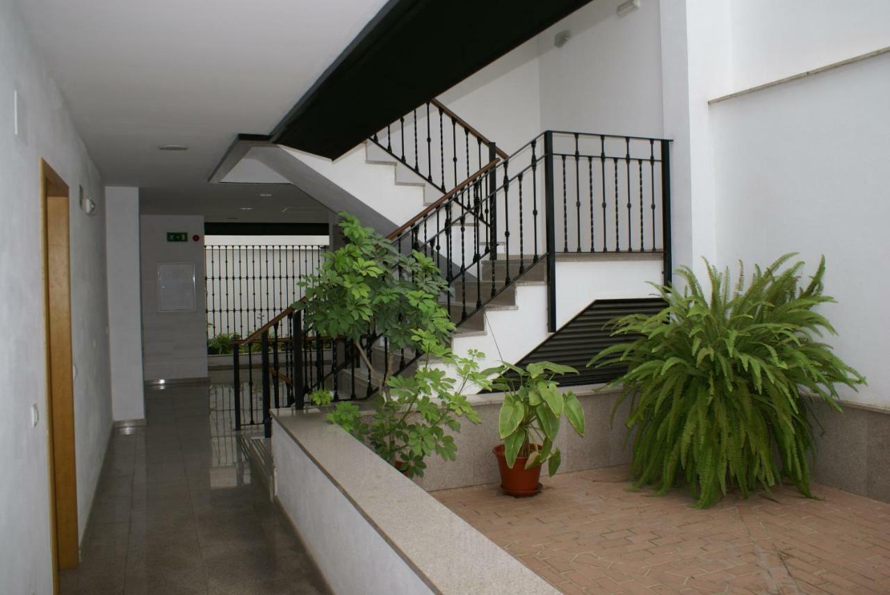 First Floor Close Macarena Church Sevilla Eksteriør billede